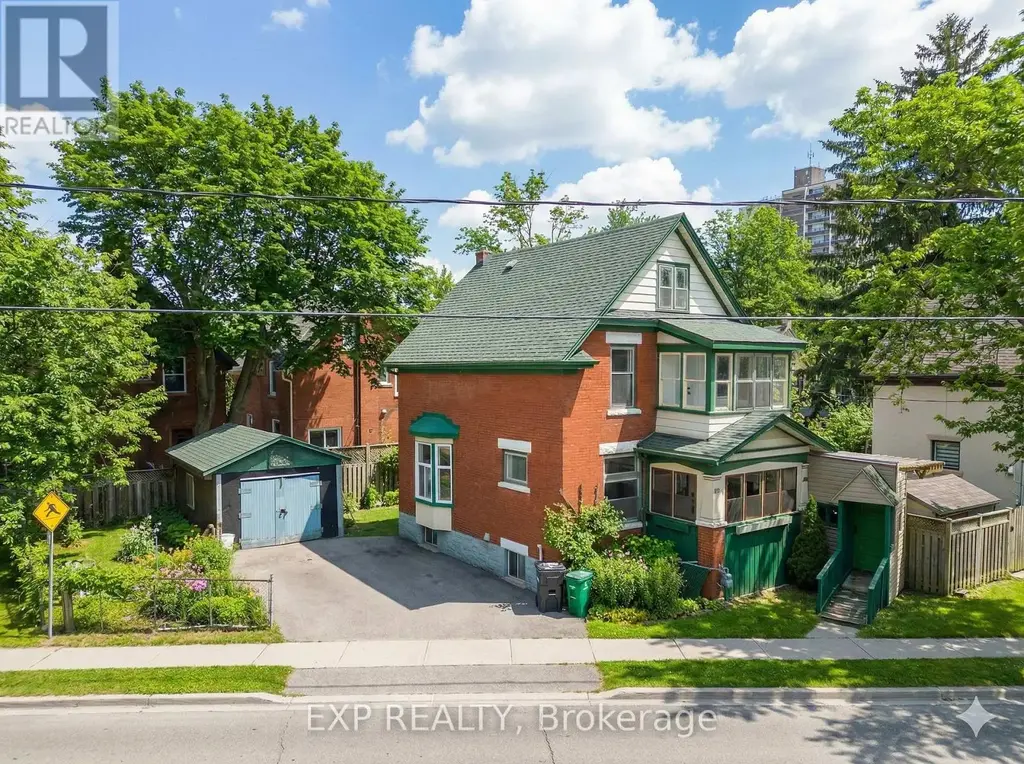 64 Lancaster Street E, Kitchener